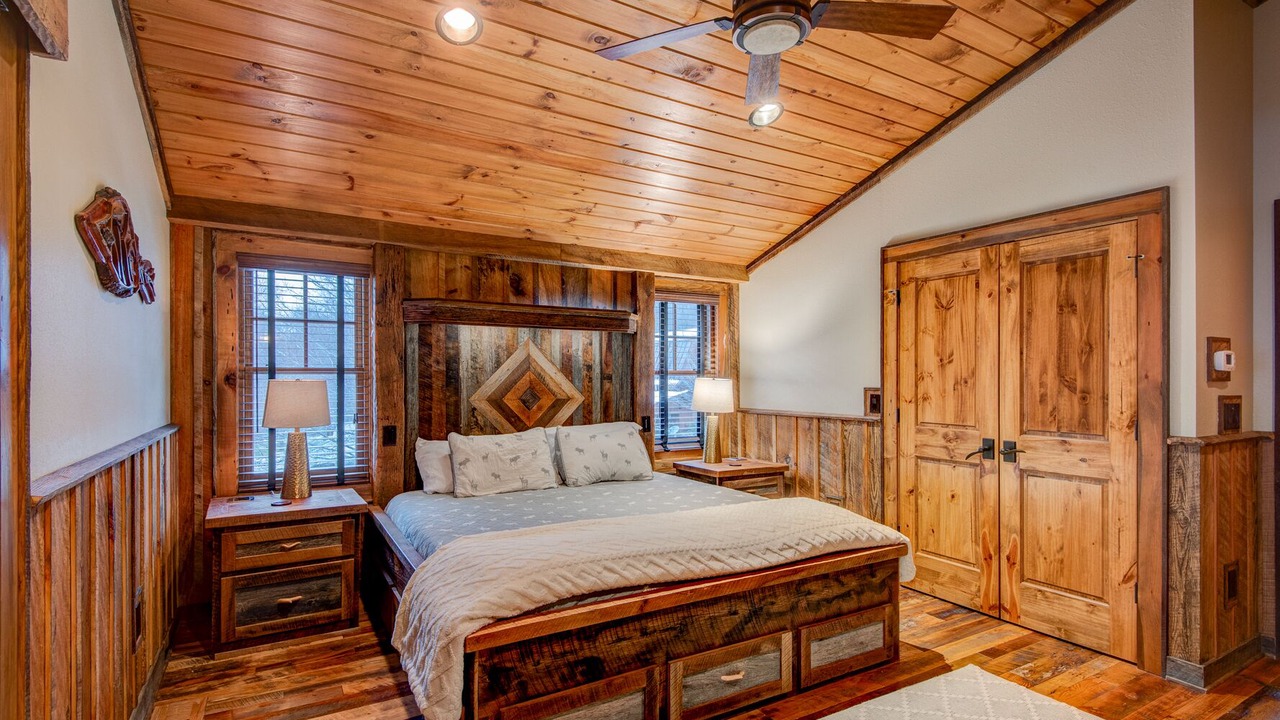 Photo of Bedroom in Banner Elk
