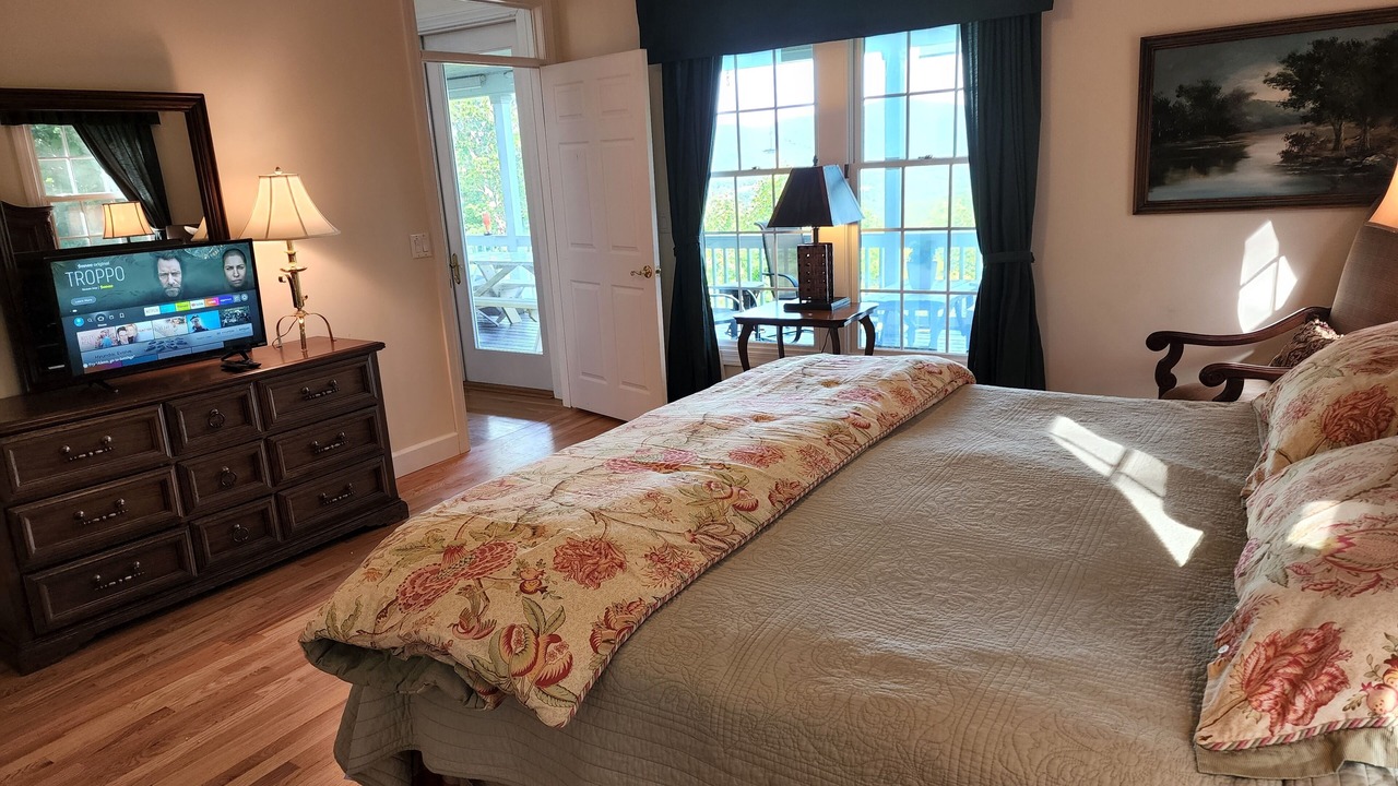 Photo of Bedroom in Spruce Pine