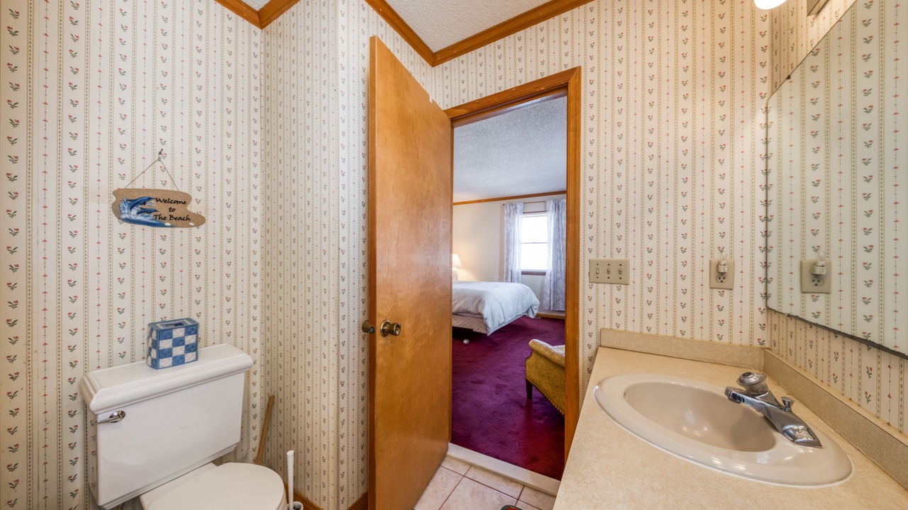 Photo of Bathroom in Caine Woods