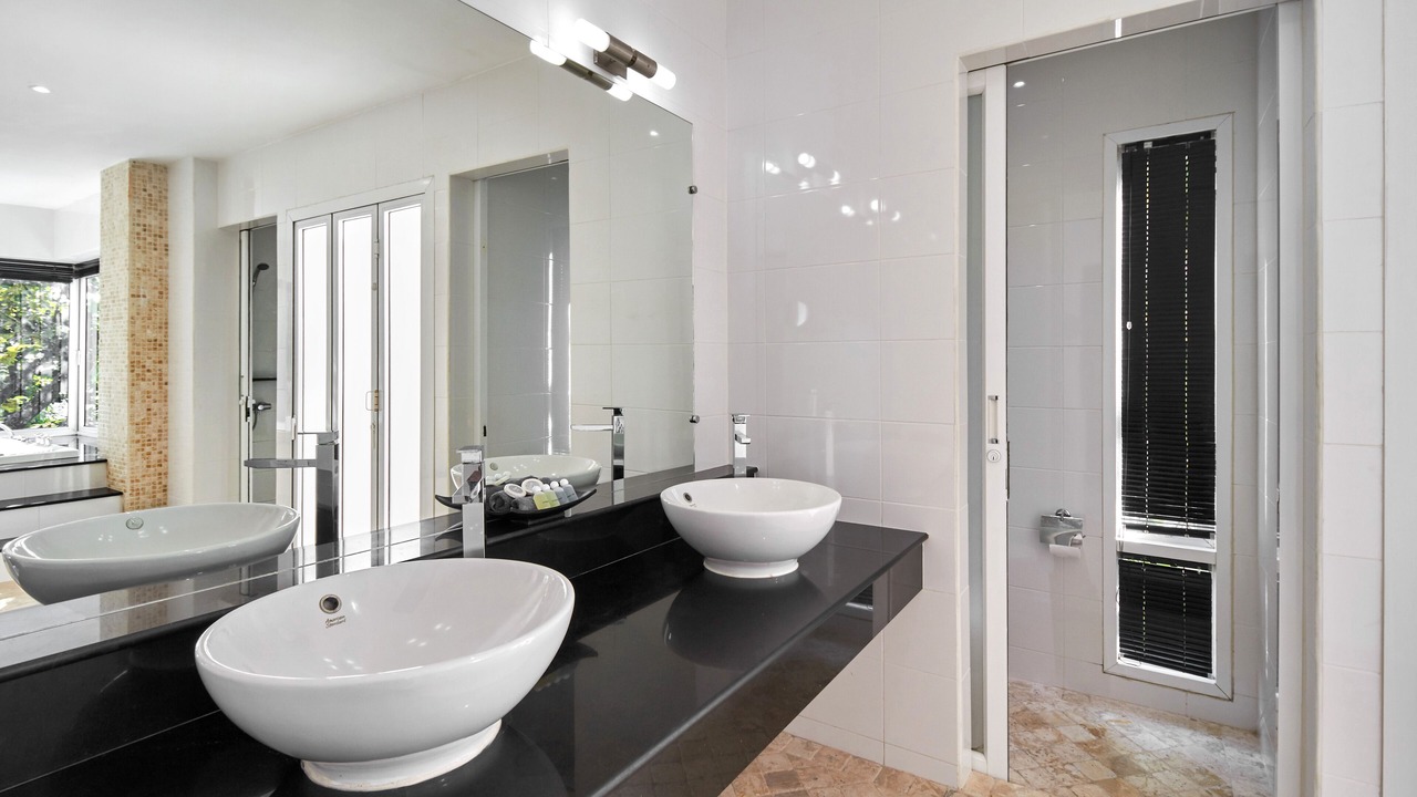 Photo of Bathroom in Kata