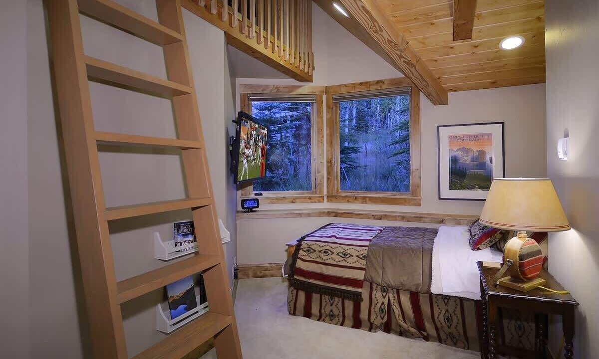 Photo of Bedroom in Mount Crested Butte