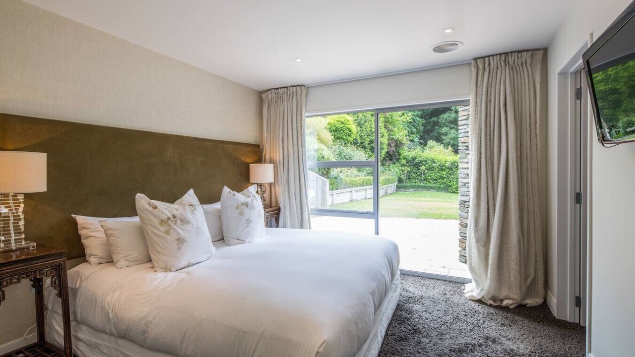 Photo of Bedroom in Arthur's Point