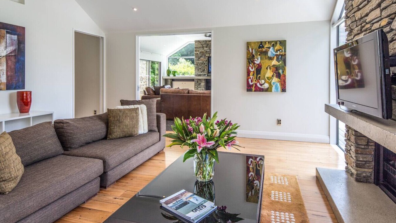 Photo of Livingroom in Arthur's Point