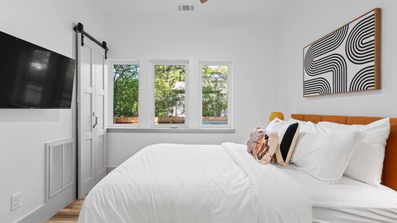 Photo of Bedroom in East Side