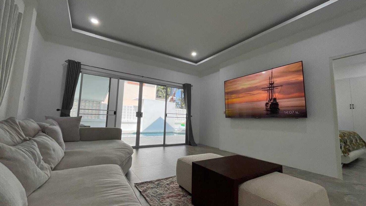 Photo of Livingroom in Nai Harn