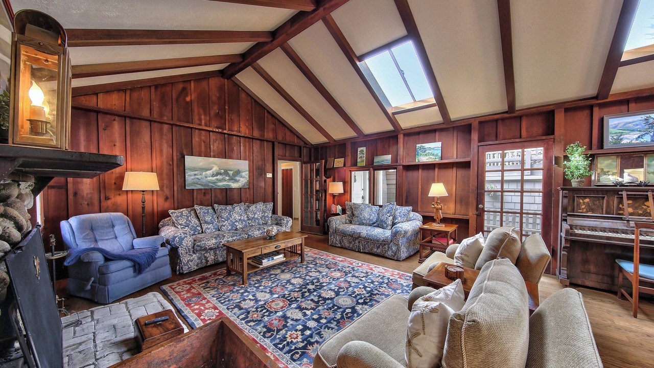 Photo of Bedroom in Carmel Point