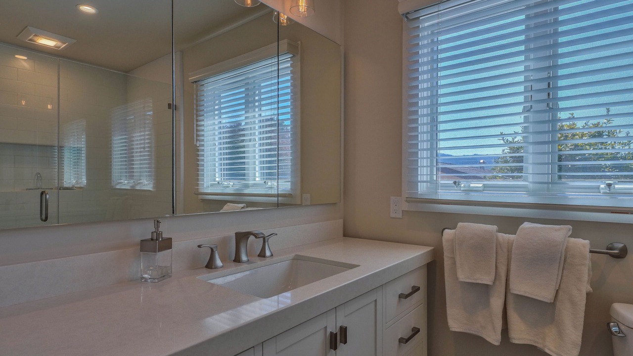 Photo of Bathroom in Carmel Point