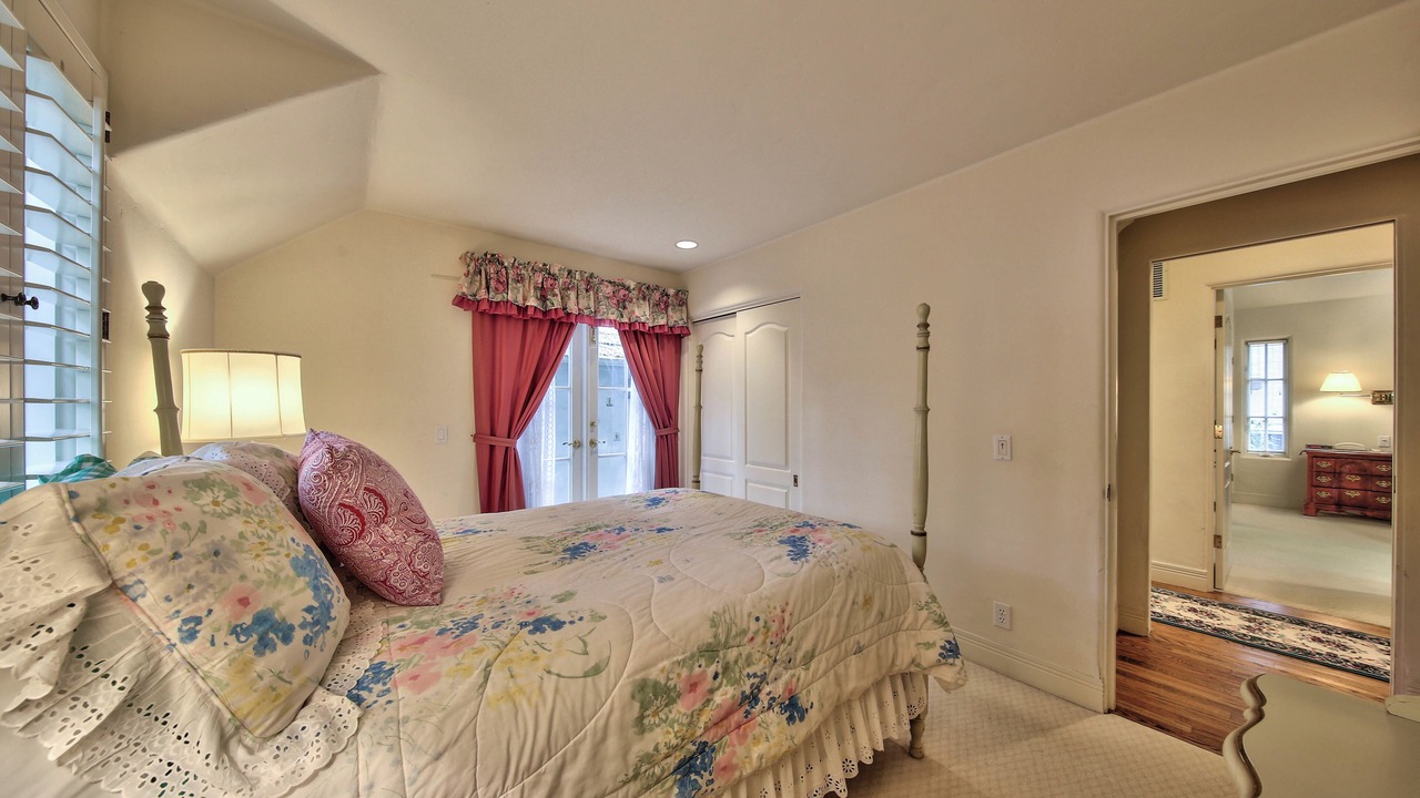 Photo of Bedroom in Northwest Carmel