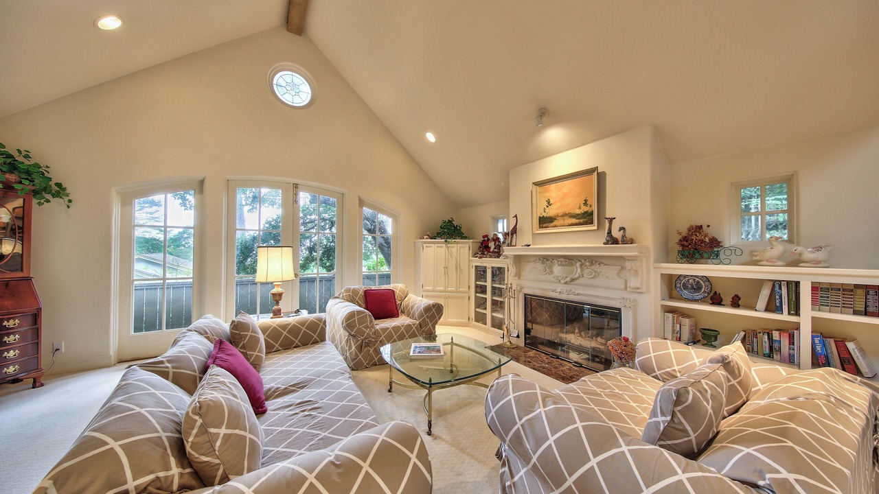 Photo of Livingroom in Northwest Carmel