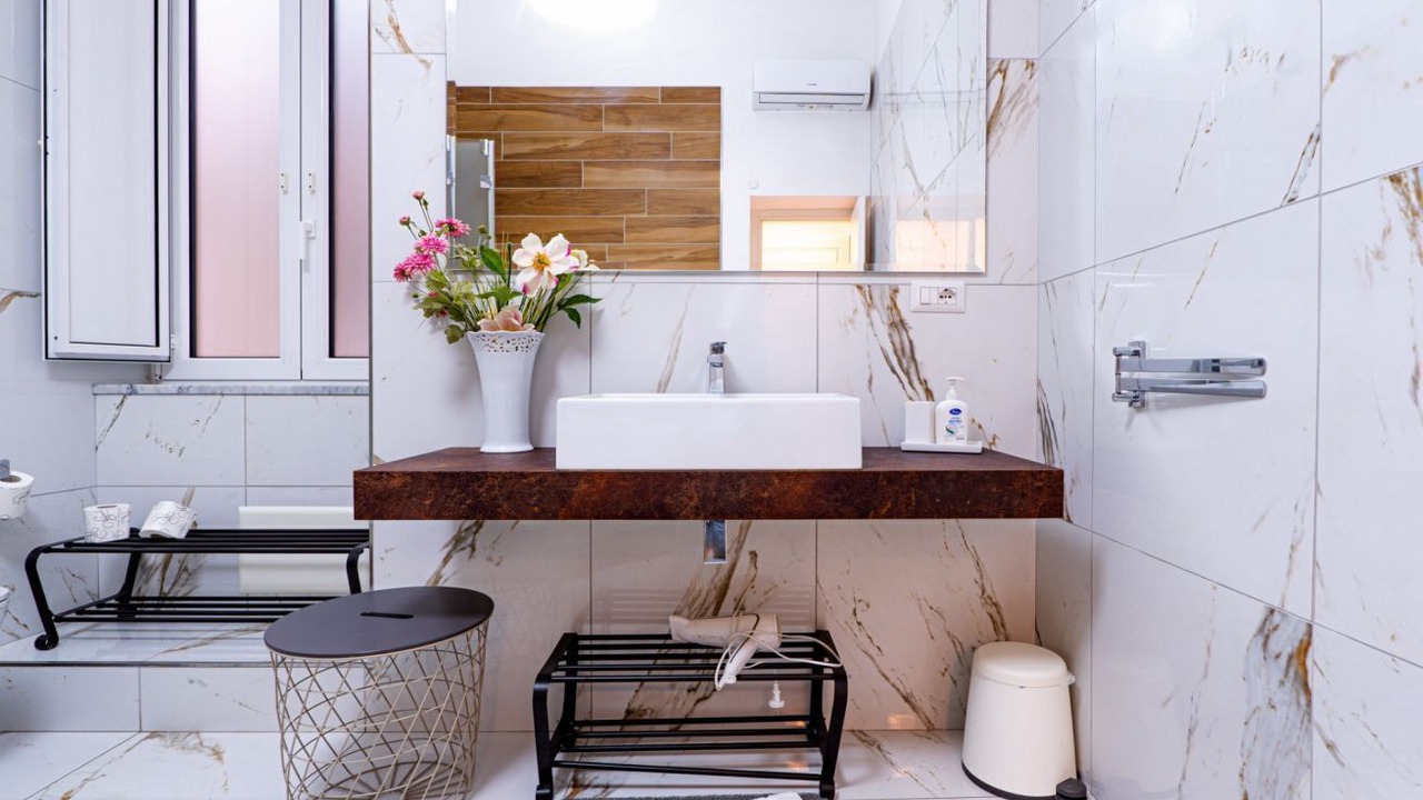 Photo of Bathroom in Historical Downtown Salerno