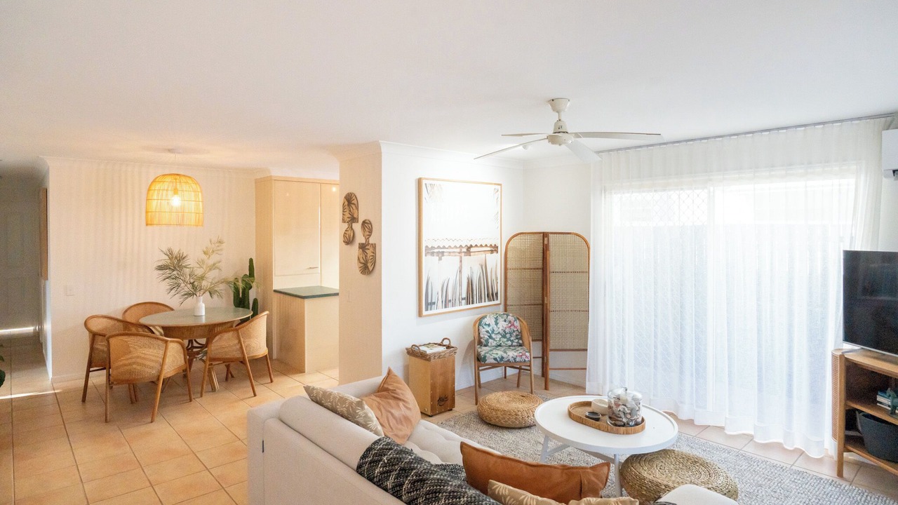 Photo of Livingroom in Burleigh Heads