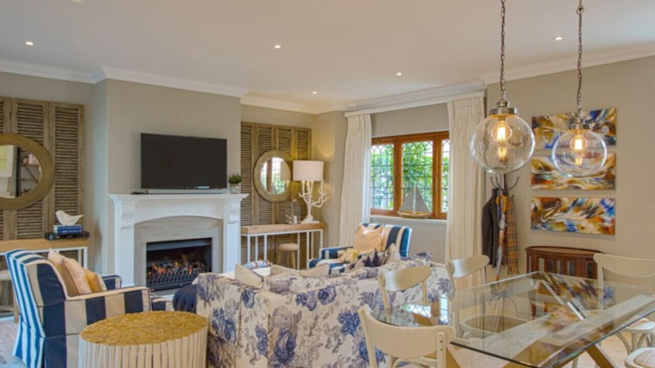 Photo of Livingroom in Kalk Bay