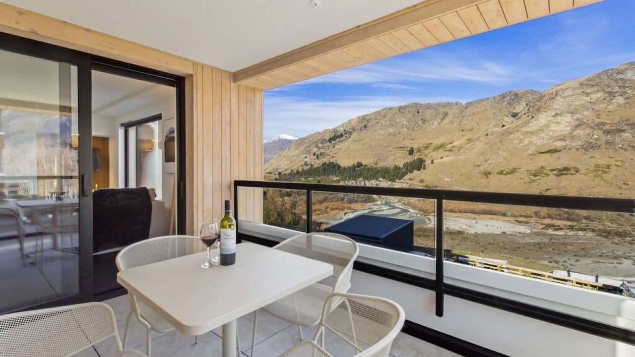 Photo of Patio Balcony in Arthur's Point