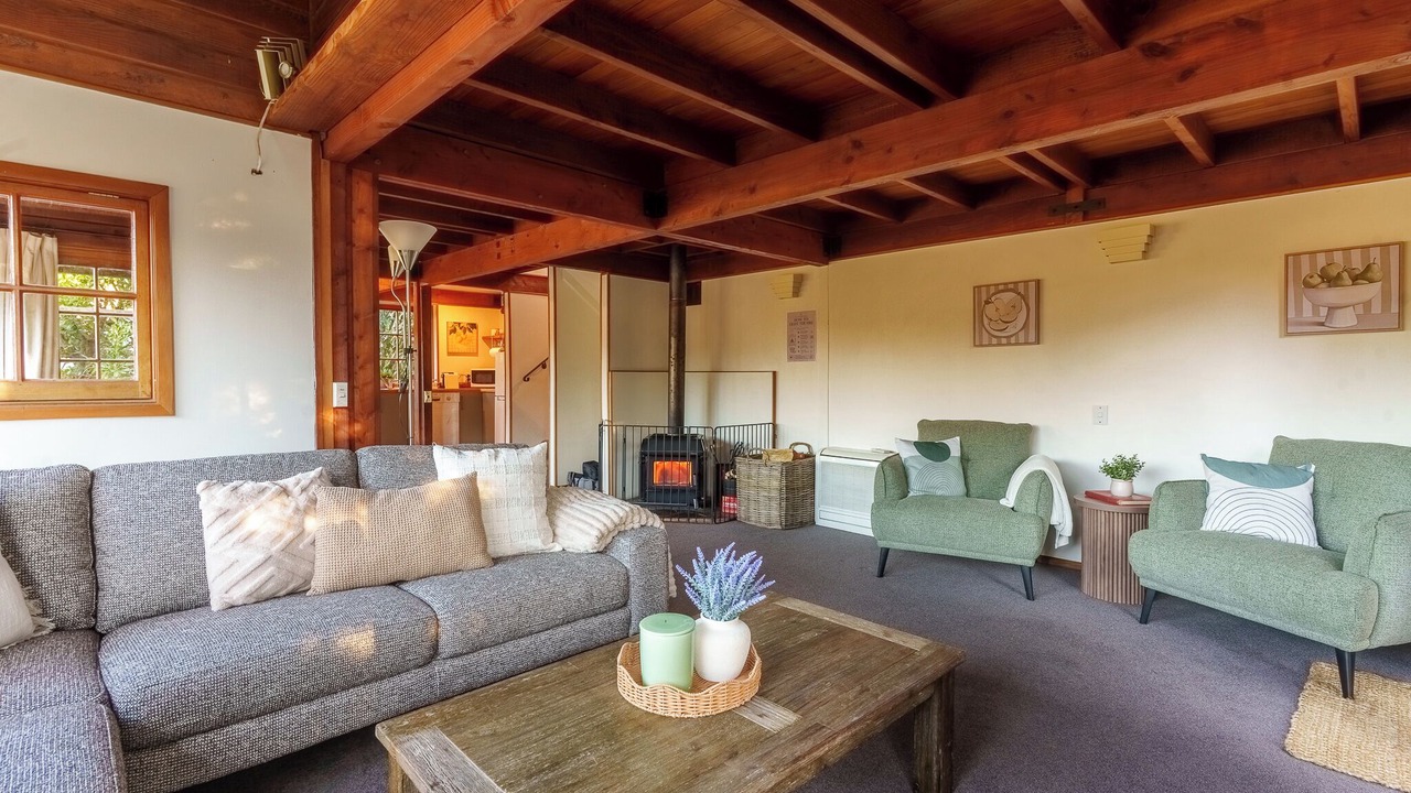 Photo of Livingroom in Arthur's Point
