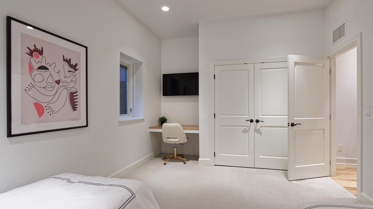 Photo of Bedroom in West End