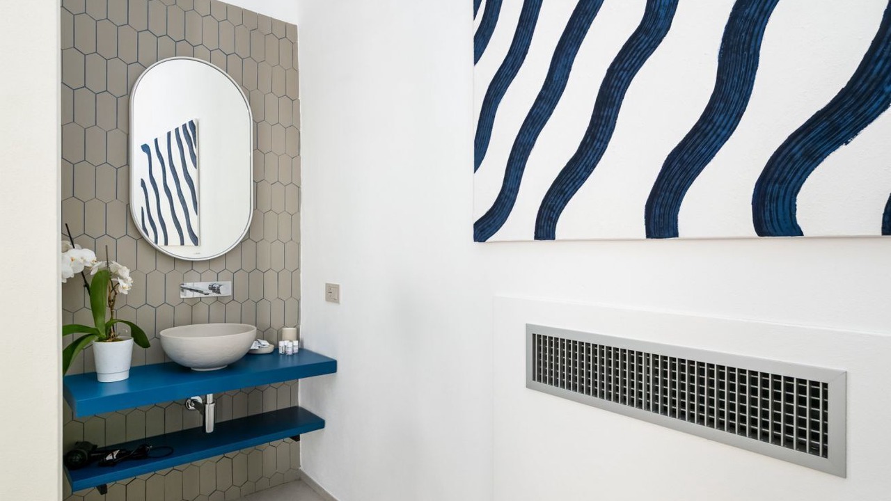Photo of Bathroom in Meta