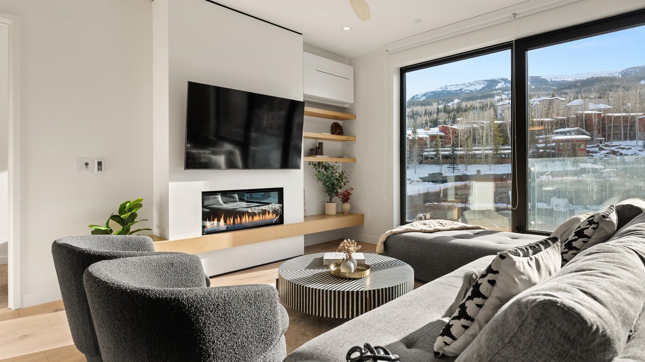 Photo of Livingroom in Snowmass Village