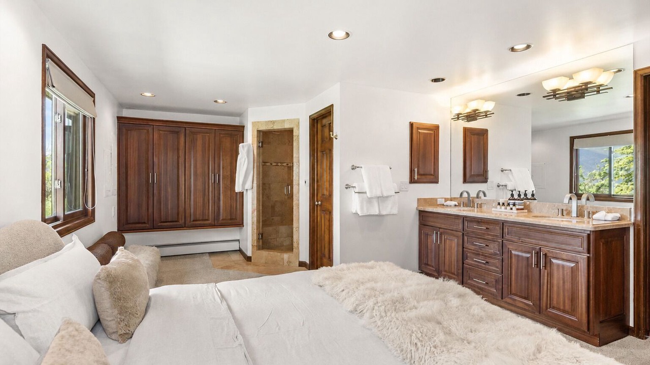 Photo of Bedroom in Brush Creek Village