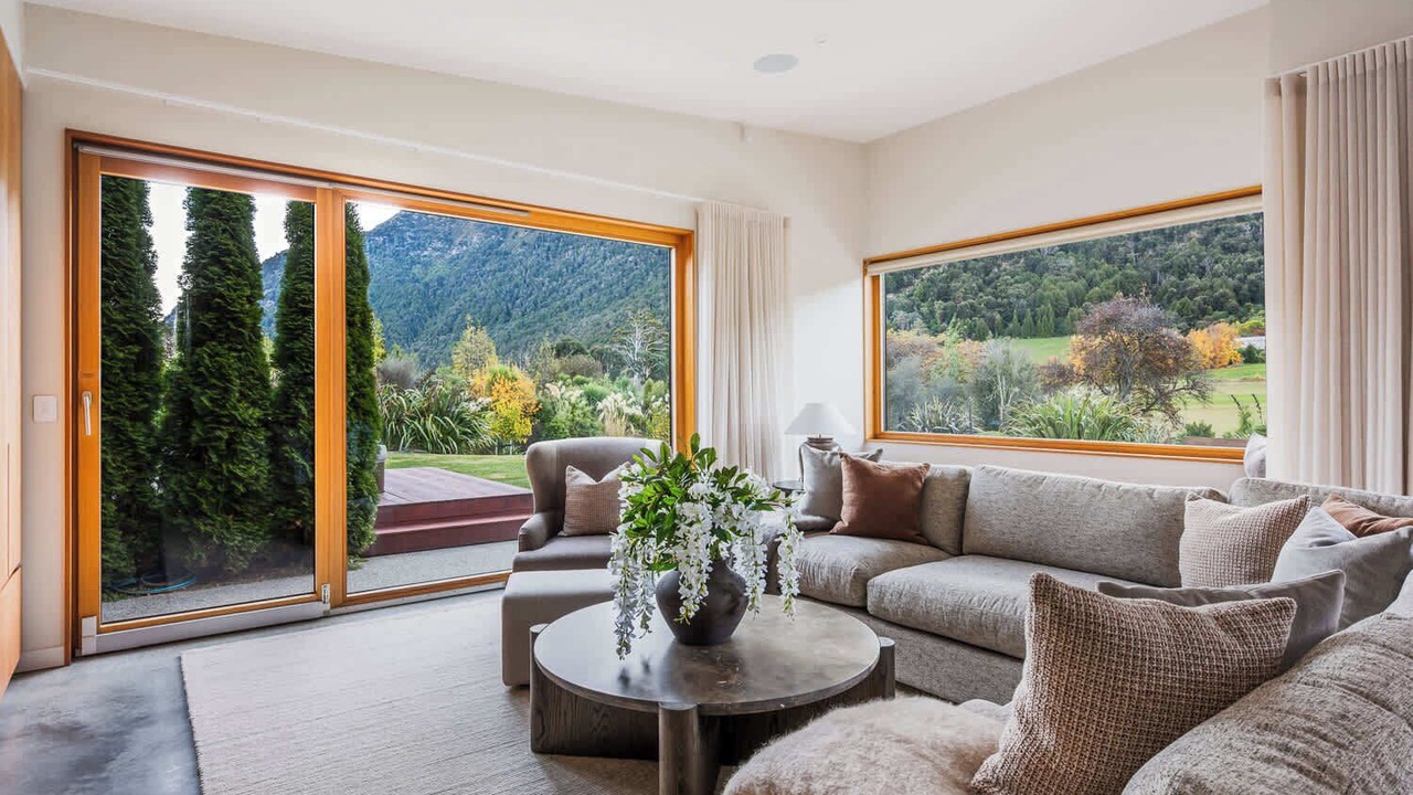 Photo of Bedroom in Mount Creighton
