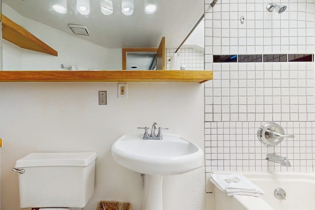 Photo of Bathroom in West End