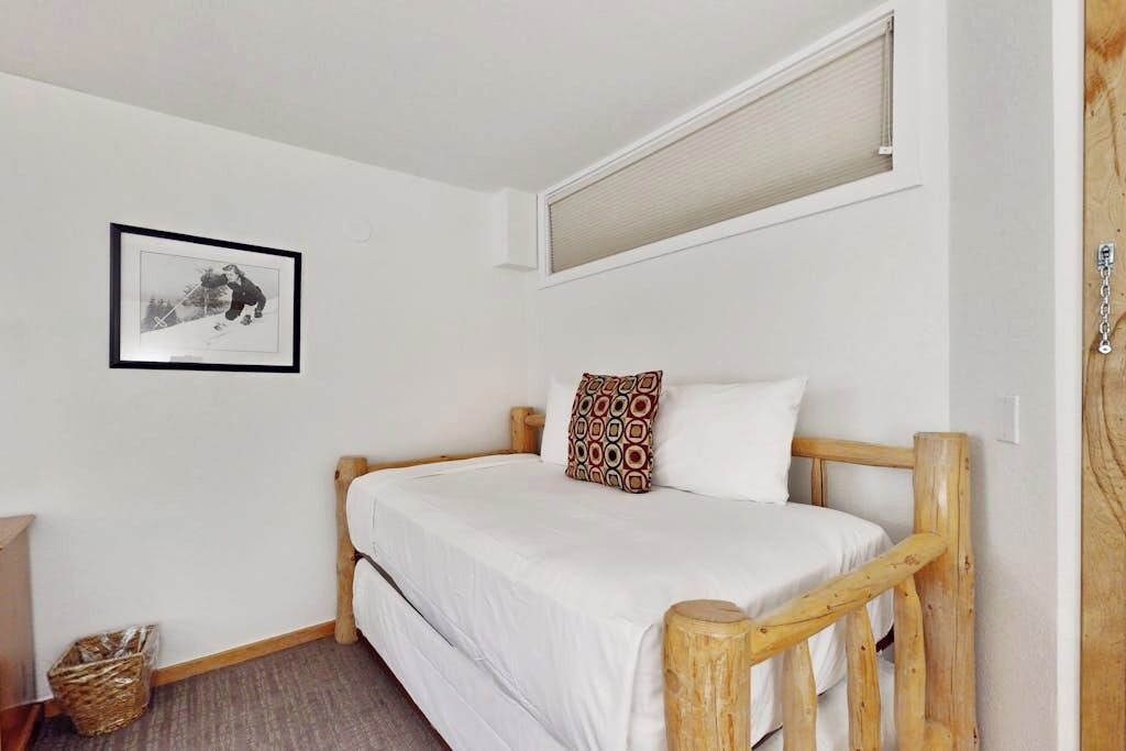 Photo of Bedroom in West End
