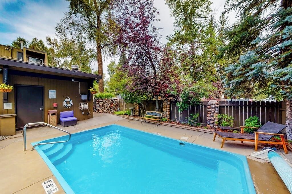 Photo of Outdoor in West End
