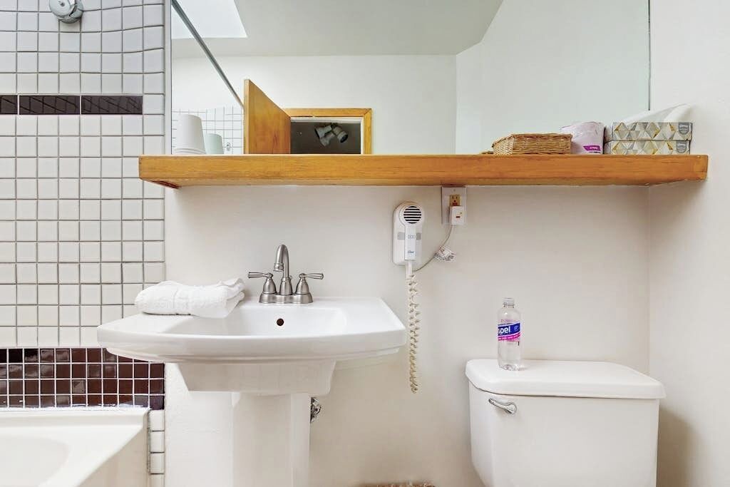 Photo of Bathroom in West End