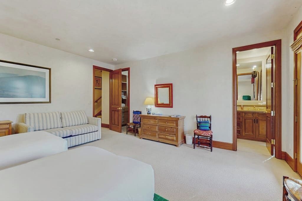 Photo of Bedroom in West End