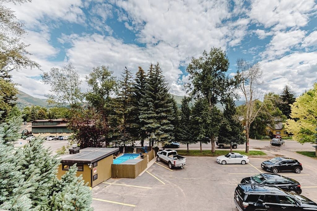 Photo of Outdoor in West End