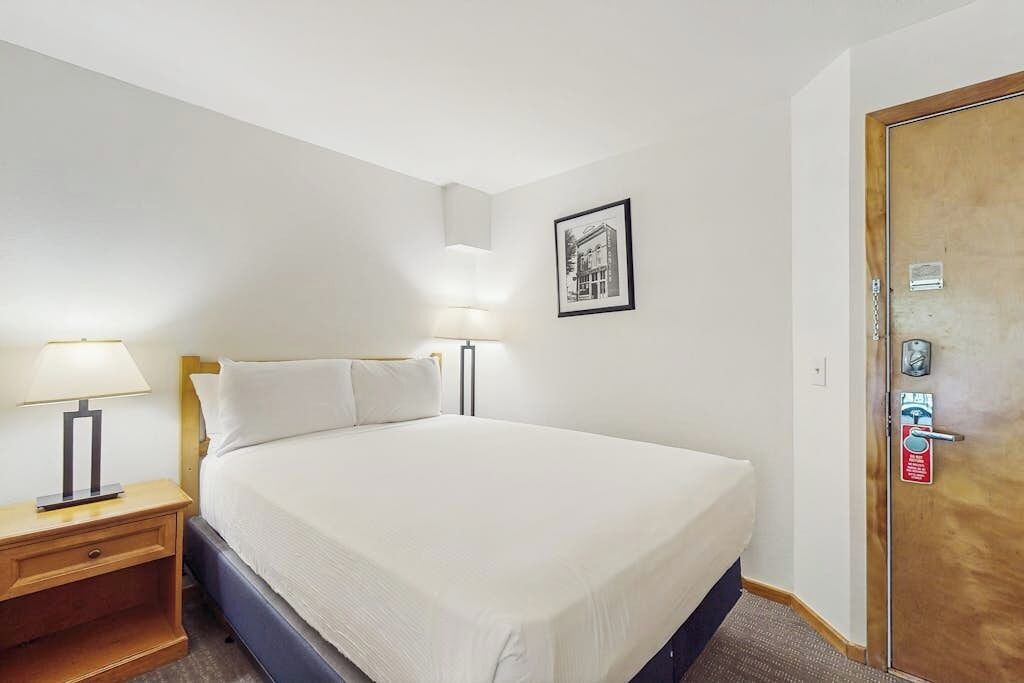 Photo of Bedroom in West End