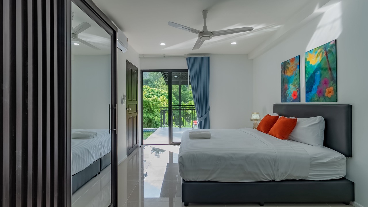 Photo of Bedroom in Chalong