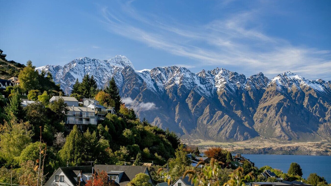 Photo of Others in Sunshine Bay