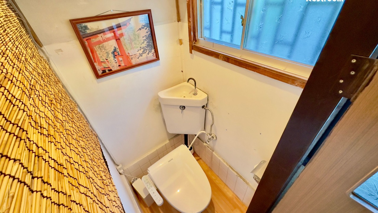 Photo of Bathroom in Kita