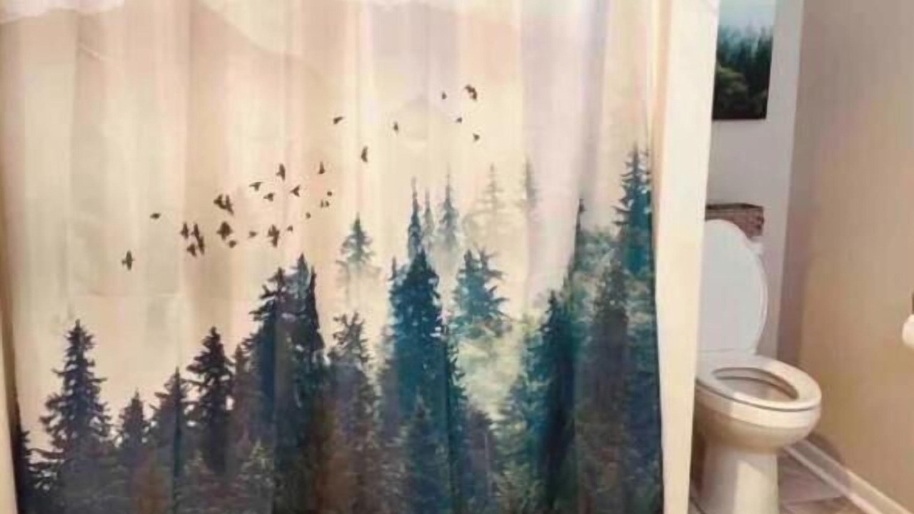 Photo of Bathroom in Seven Devils