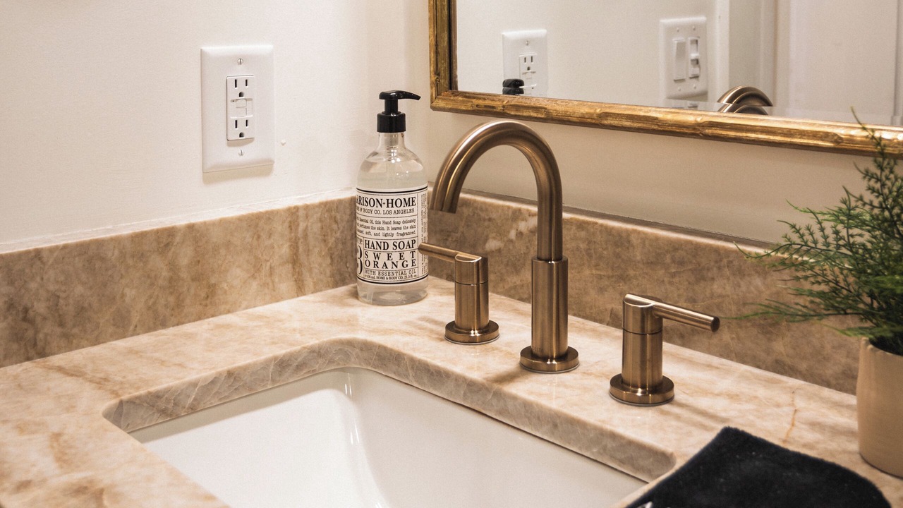 Photo of Bathroom in Hiawassee