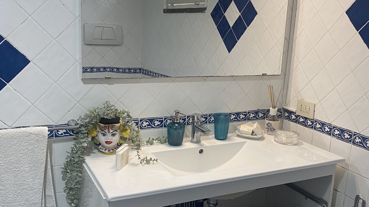 Photo of Bathroom in Meta
