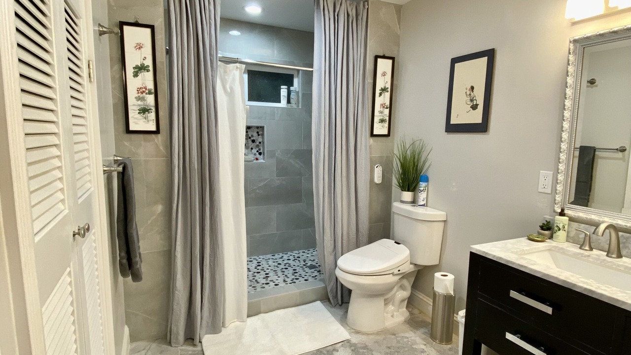 Photo of Bathroom in Fair Play