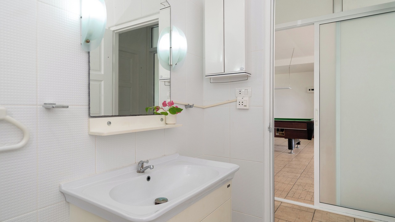 Photo of Bathroom in Kata