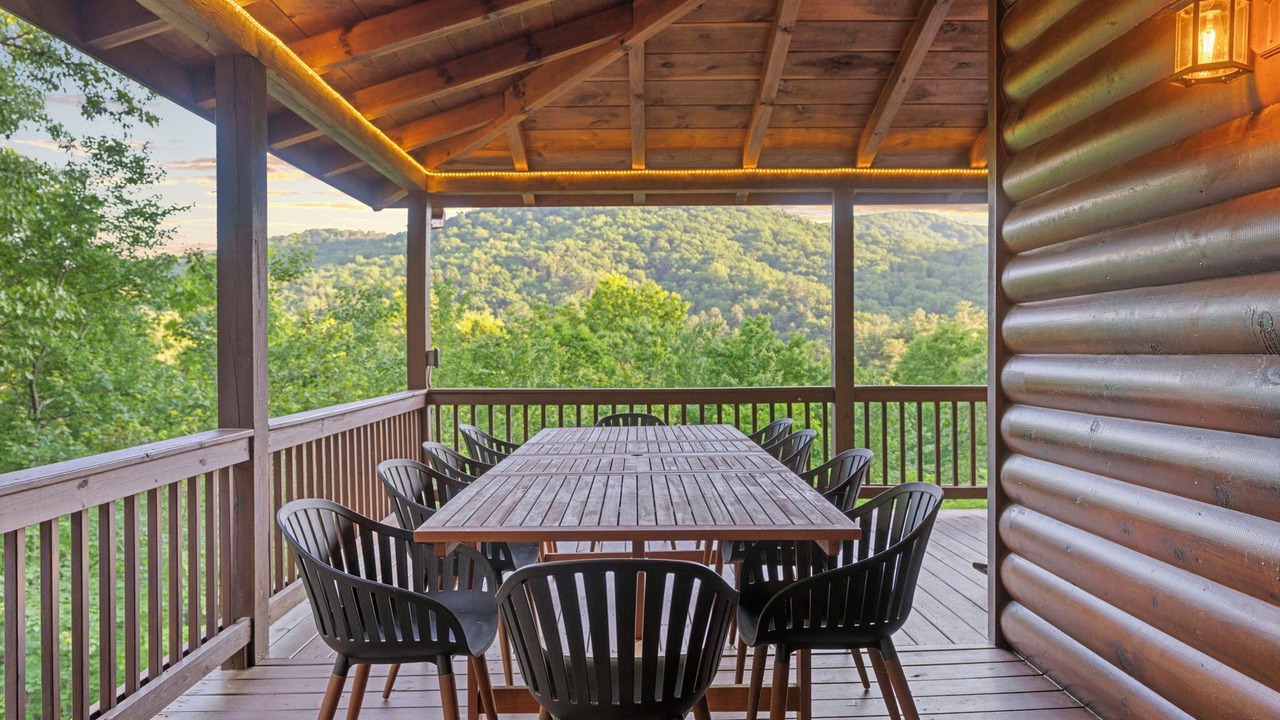 Photo of Outdoor in Cherry Log