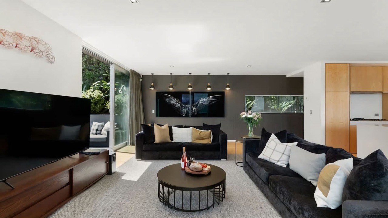 Photo of Livingroom in Queenstown City Centre