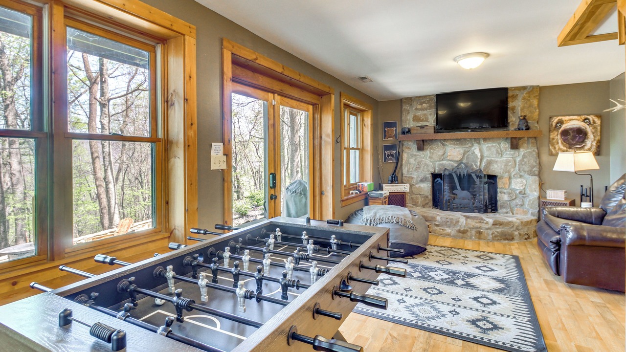 Photo of Bedroom in Walnut Mountain