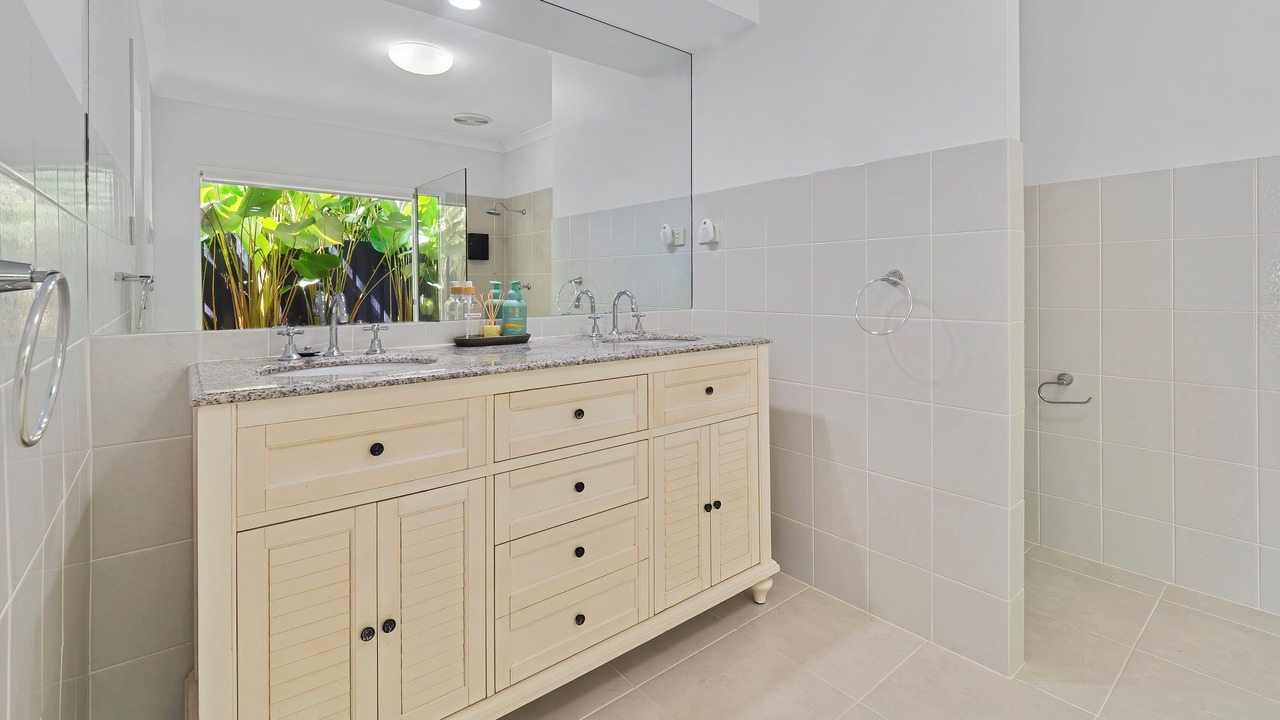 Photo of Bathroom in Kewarra Beach