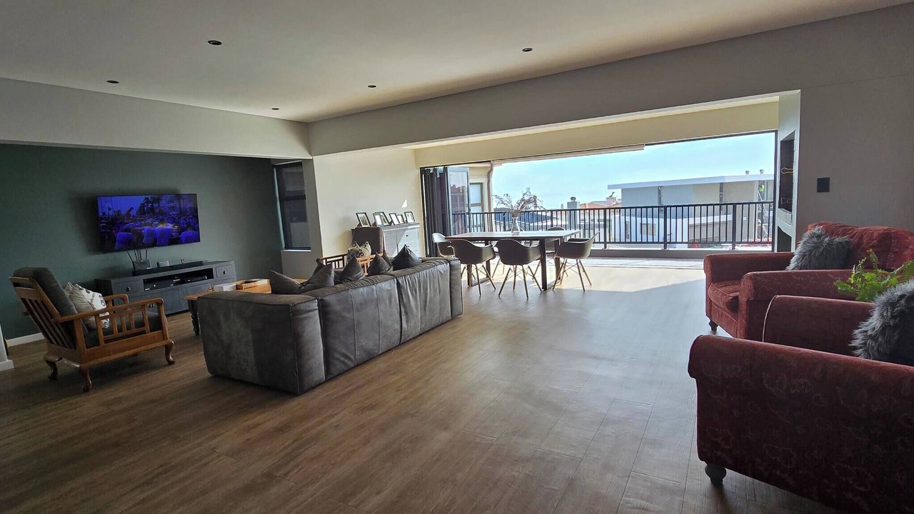 Photo of Livingroom in Calypso Beach