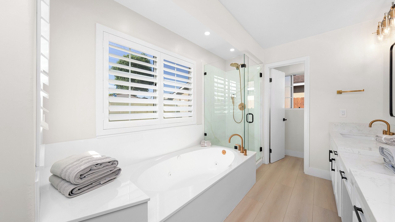 Photo of Bathroom in Lincoln Acres