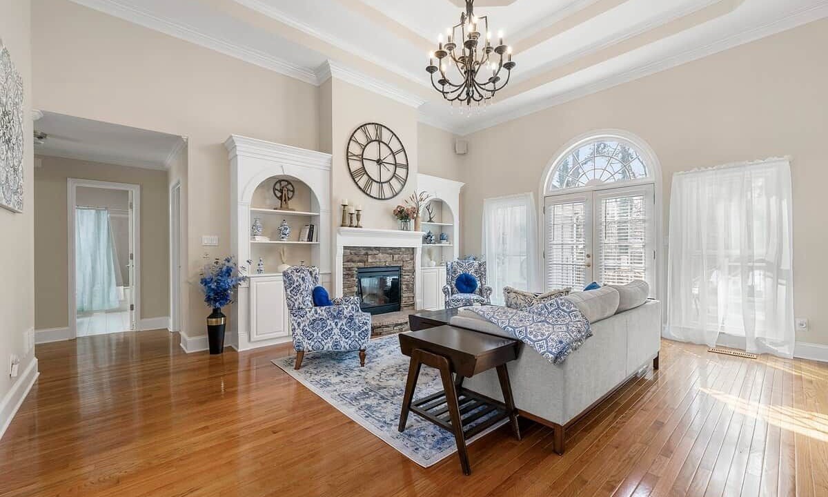 Photo of Livingroom in Lawrenceville