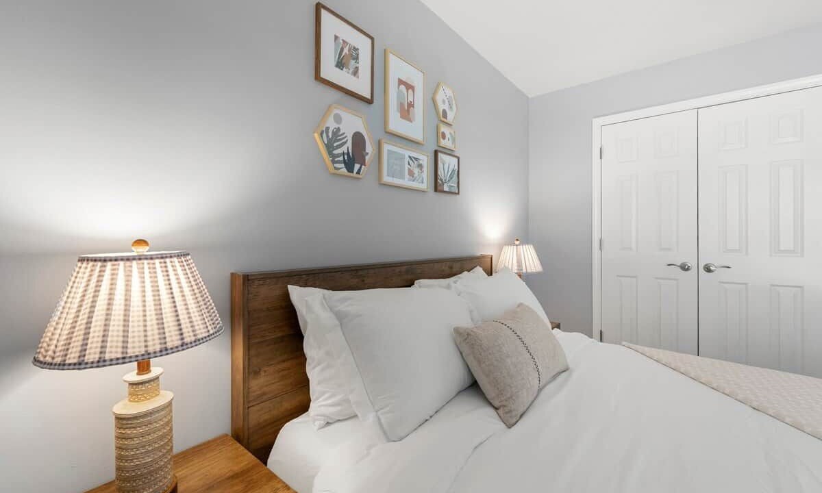 Photo of Bedroom in Lawrenceville