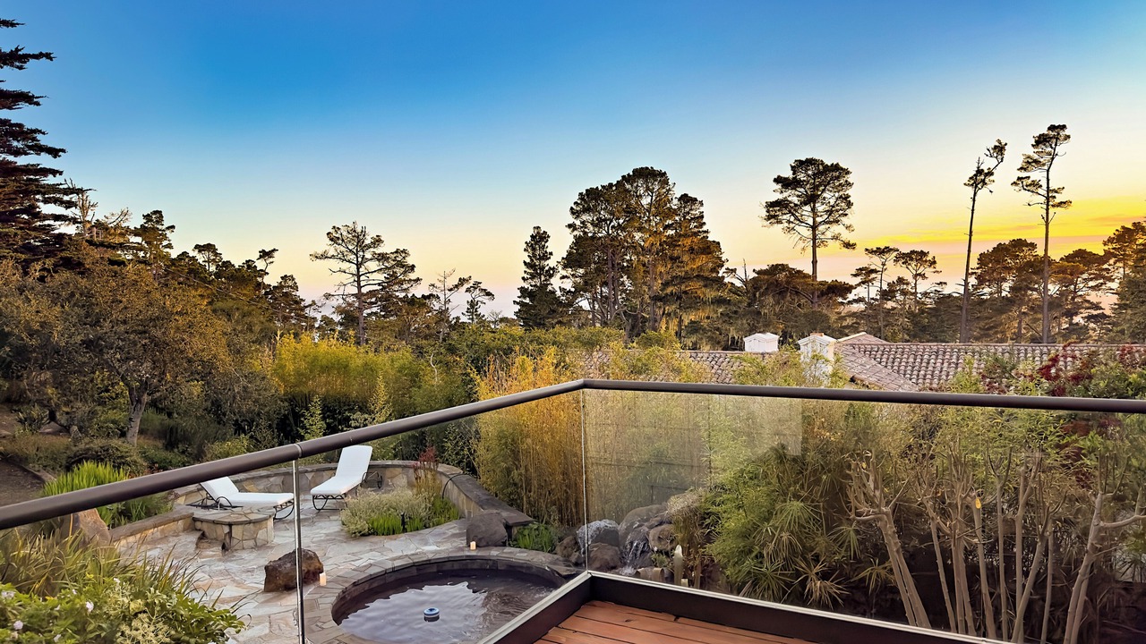 Photo of Patio Balcony in Del Monte Forest