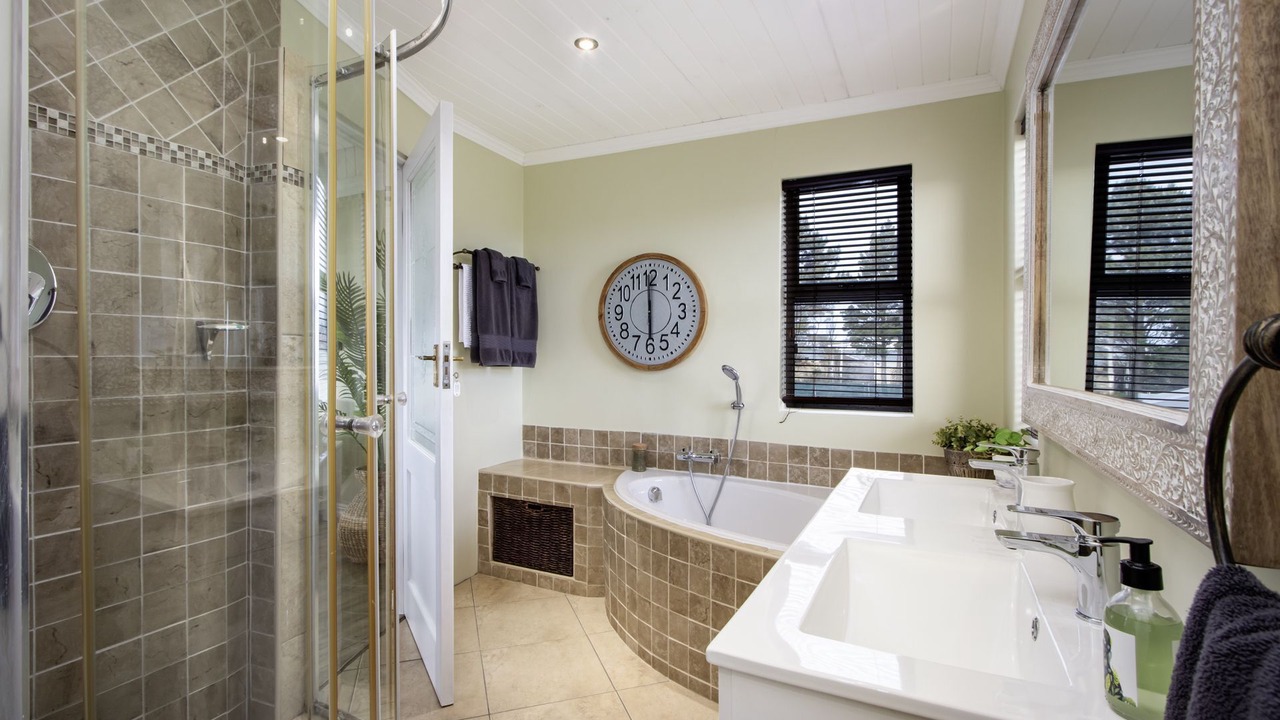 Photo of Bathroom in Fisherhaven