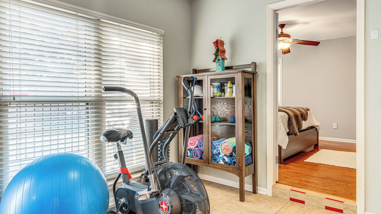 Photo of Bedroom in McNeil