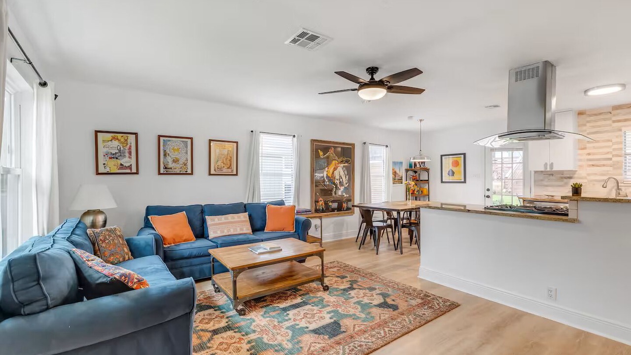 Photo of Livingroom in South Congress